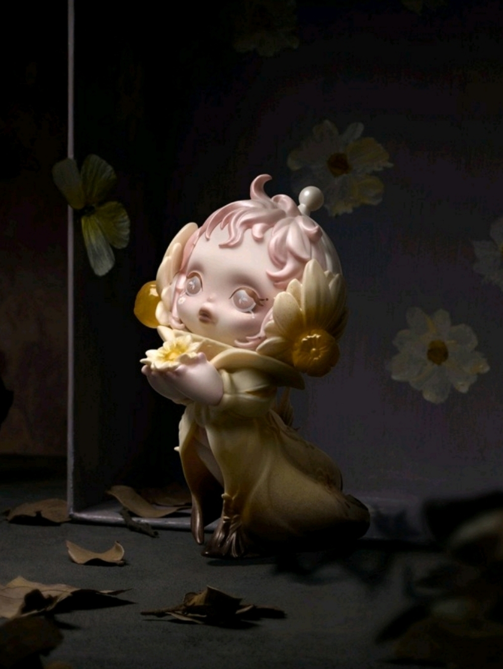 Skullpanda Petals in Four Acts - The Withered Innocence figure